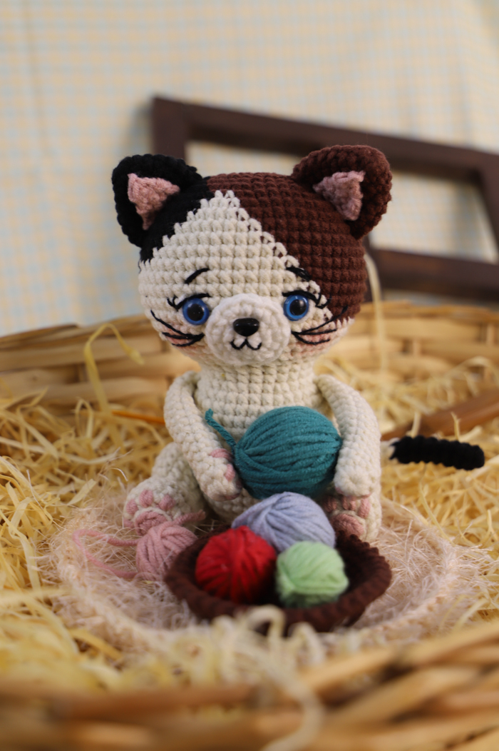 Gatinho crocheteiro malhado